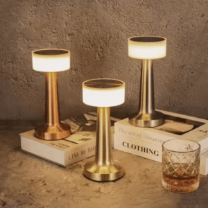 مصباح مكتب LED بتصميم بسيط (مينيماليست)